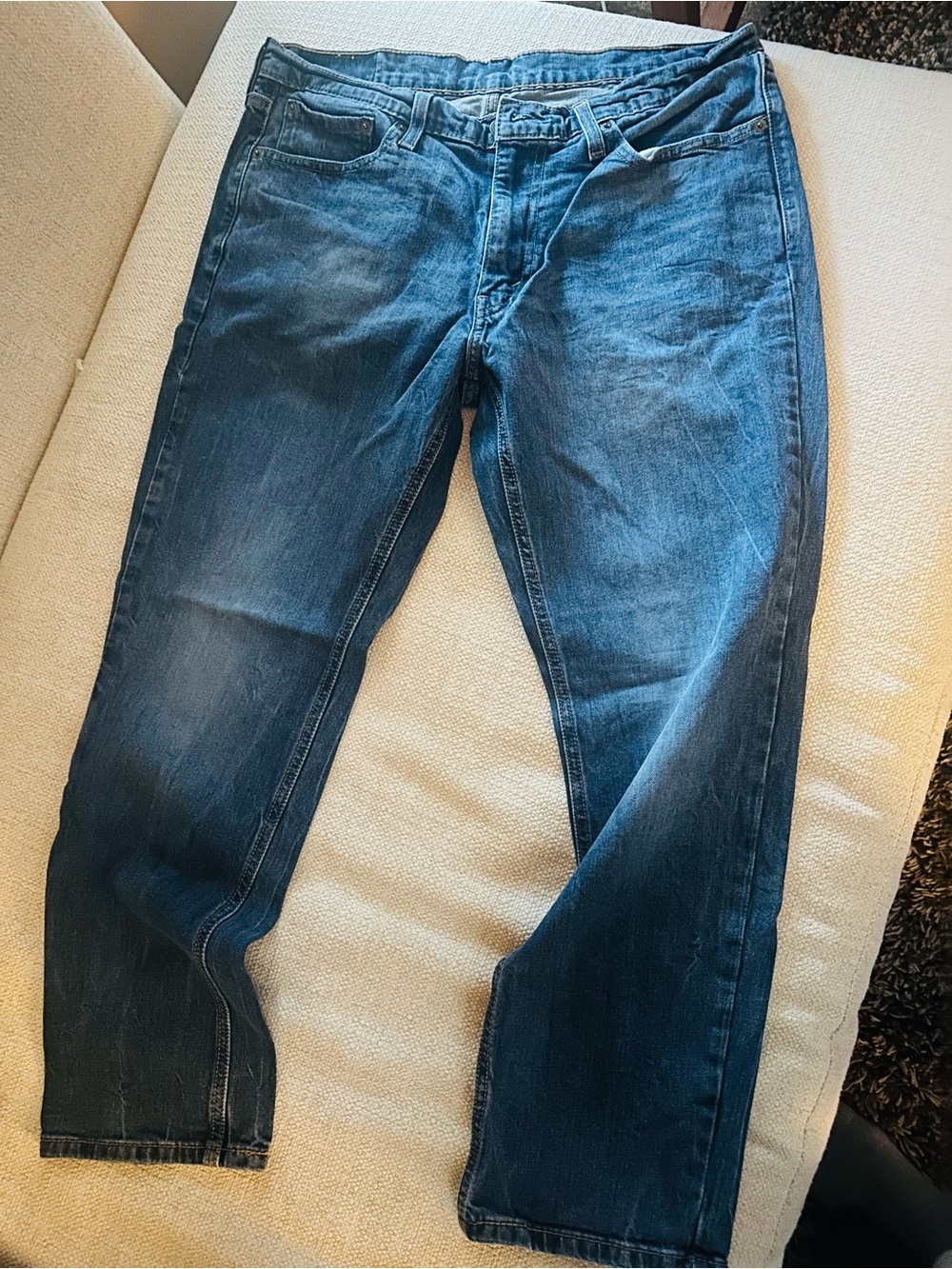 Levi's Men's Relaxed Jeans in Dark Blue Wash